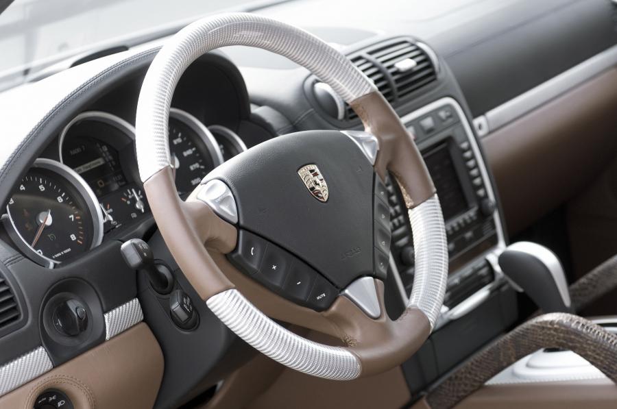  Porsche Cayenne Cyclone by Hamann 2007 года  (фото 8 из 35)